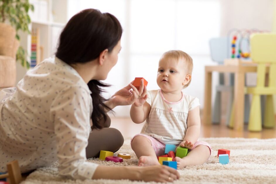 vagas de babá com telefone para contato