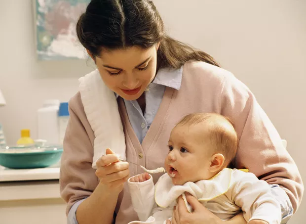 vagas de babá com telefone para contato