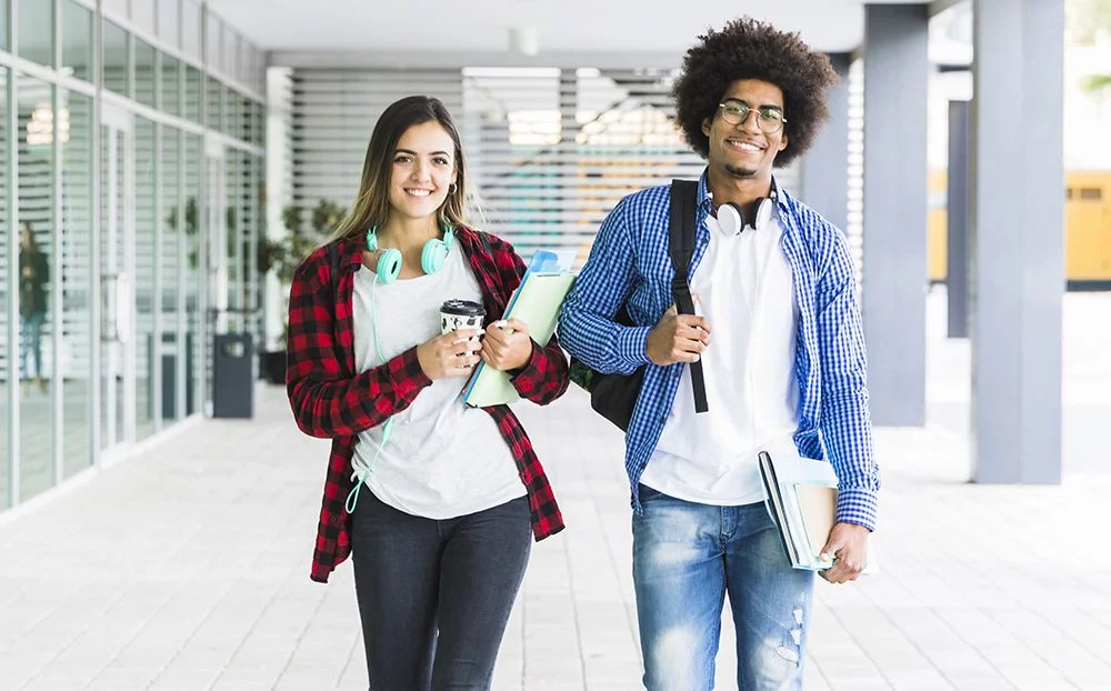 Bolsas de Estudo para Jovens